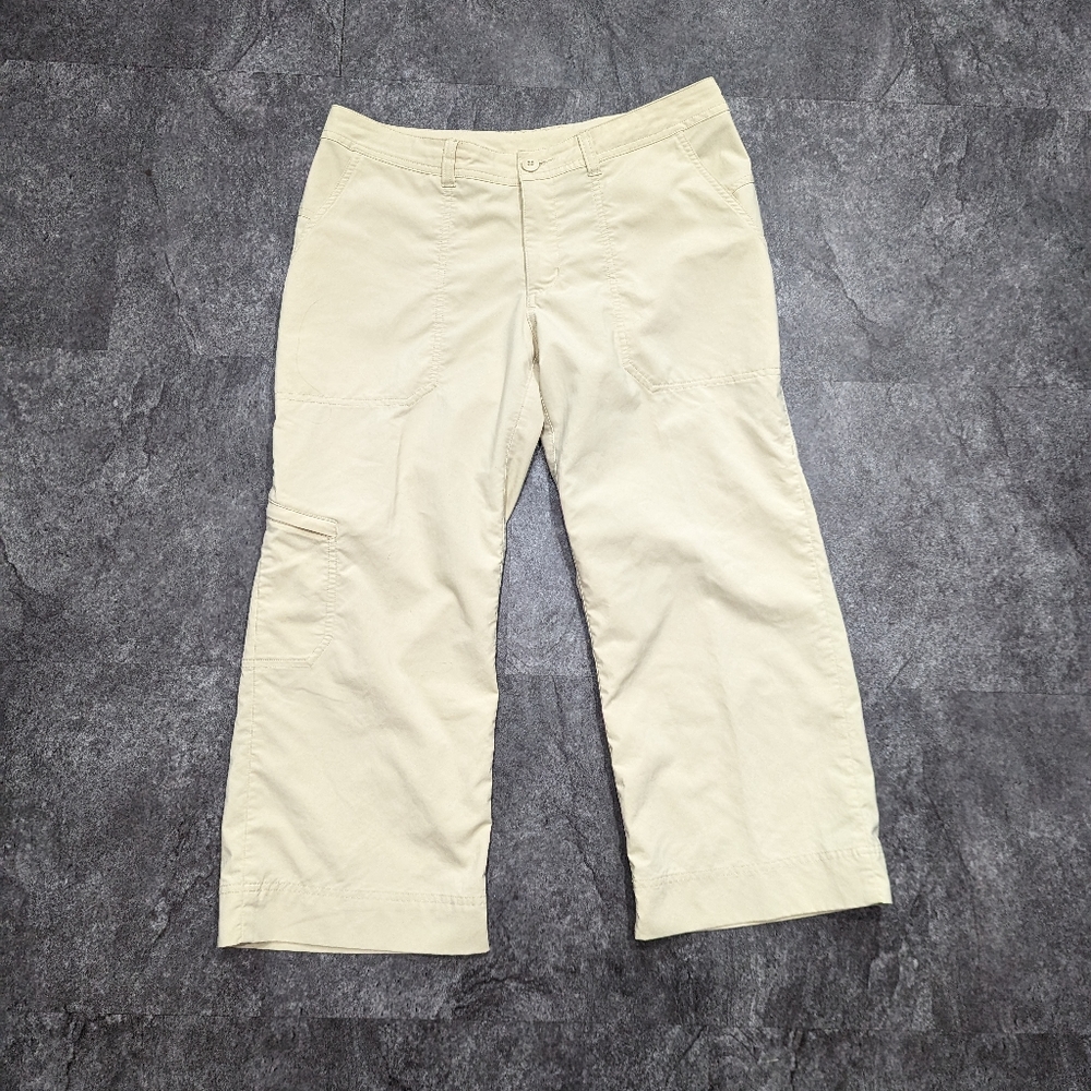 Patagonia women's Inter-Continental Capri Pants cargo size 6